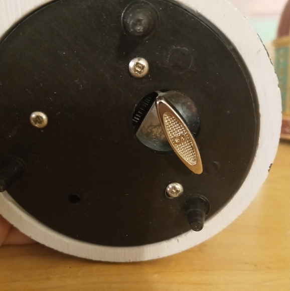 Bloomingdale's Musical Christmas Snow Globe plays to the tune "Jingle Bells" - Picture 9 of 9